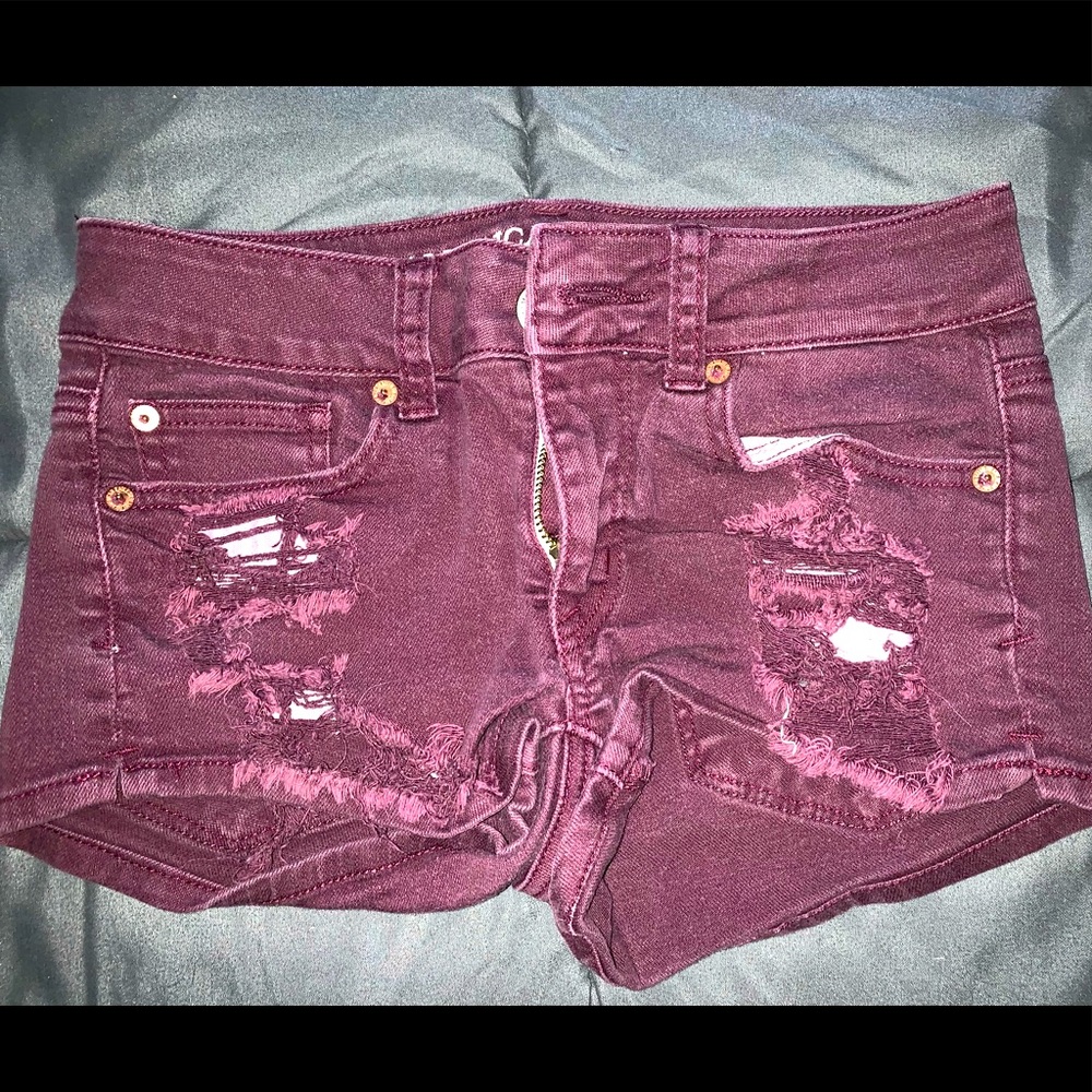 American Eagle Outfitter distressed shorts